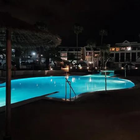 Hébergement de vacances House First Line Of The Sea