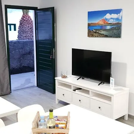 House First Line Of The Sea *