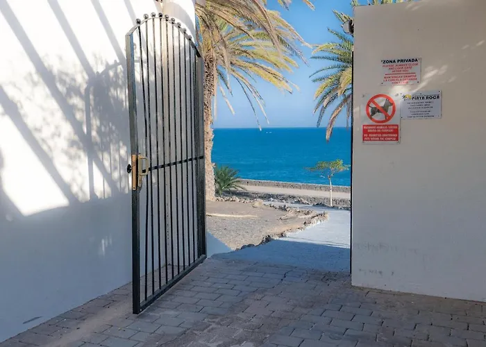 Hébergement de vacances House First Line Of The Sea *