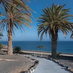 House First Line Of The Sea בית נופש