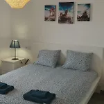 House First Line Of The Sea בית נופש