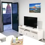 House First Line Of The Sea *