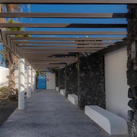 House First Line Of The Sea *