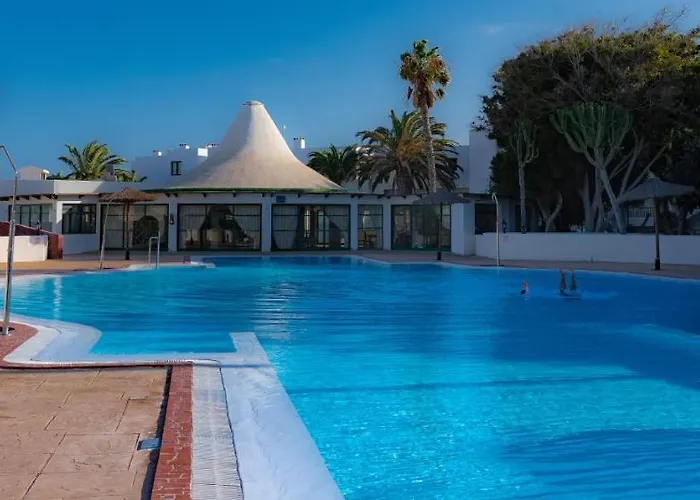 House First Line Of The Sea *